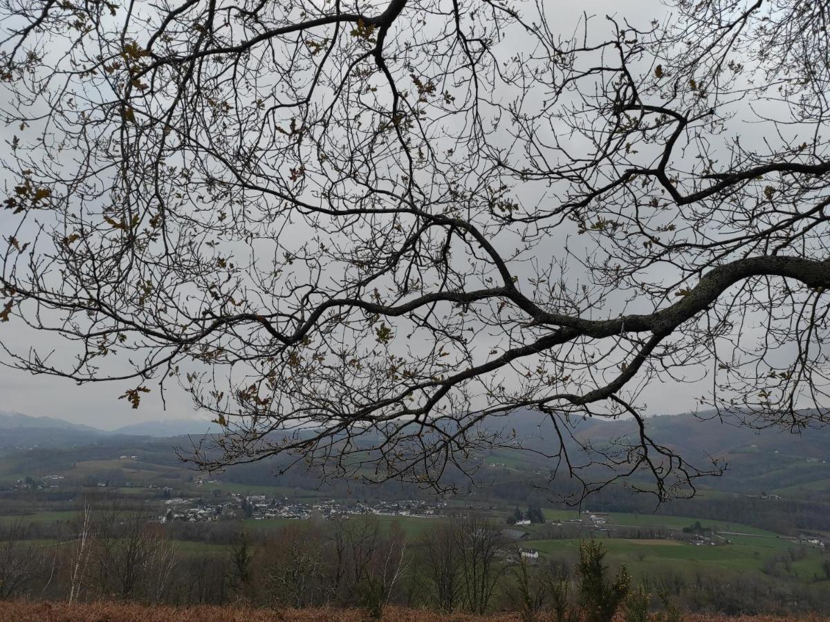 Gite Des 3 Arbres Aramits Bagian luar foto